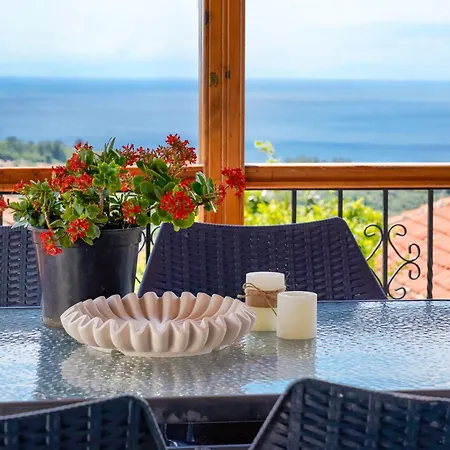 Christina's Village Kallirákhi